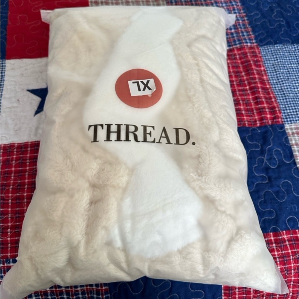 White Bedding Set